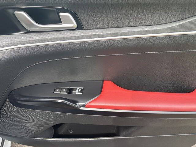 2023 Kia K5