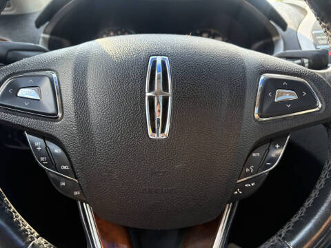 2016 Lincoln MKZ
