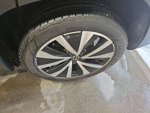 2024 Volkswagen Taos SE