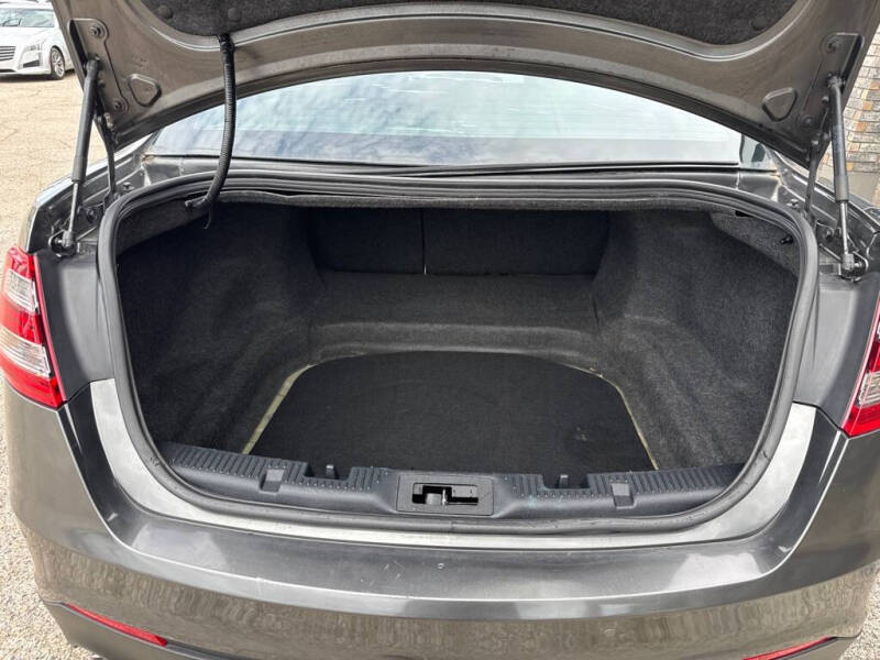 2018 Ford Taurus SEL