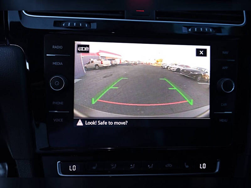 2021 Volkswagen Golf GTI Autobahn