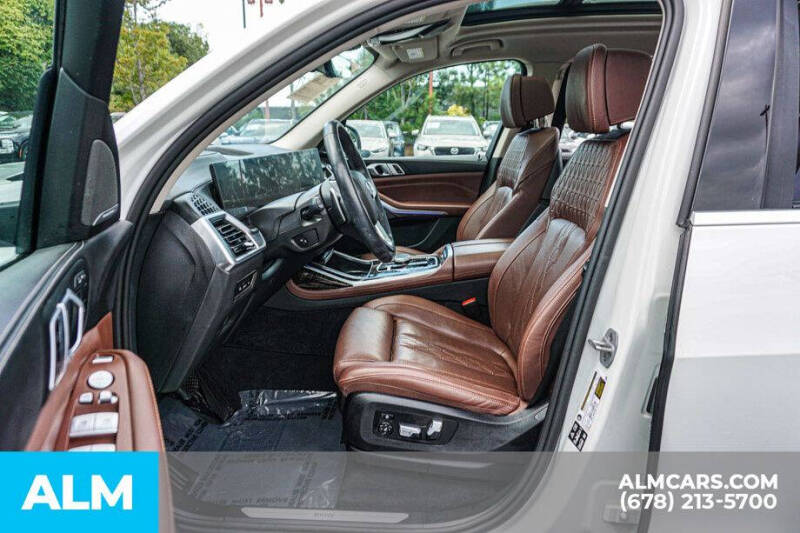 2025 BMW X7 xDrive40i