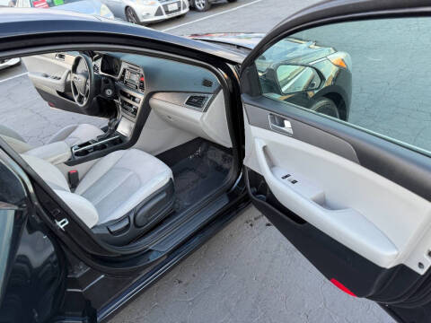 2016 Hyundai Sonata SE