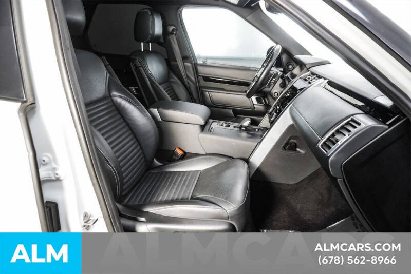 2022 Land Rover Discovery P300 S R-Dynamic