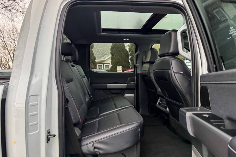 2025 Ford F-450 Super Duty Lariat