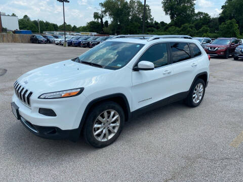 2014 Jeep Cherokee for sale at Bogie's Motors in Saint Louis MO