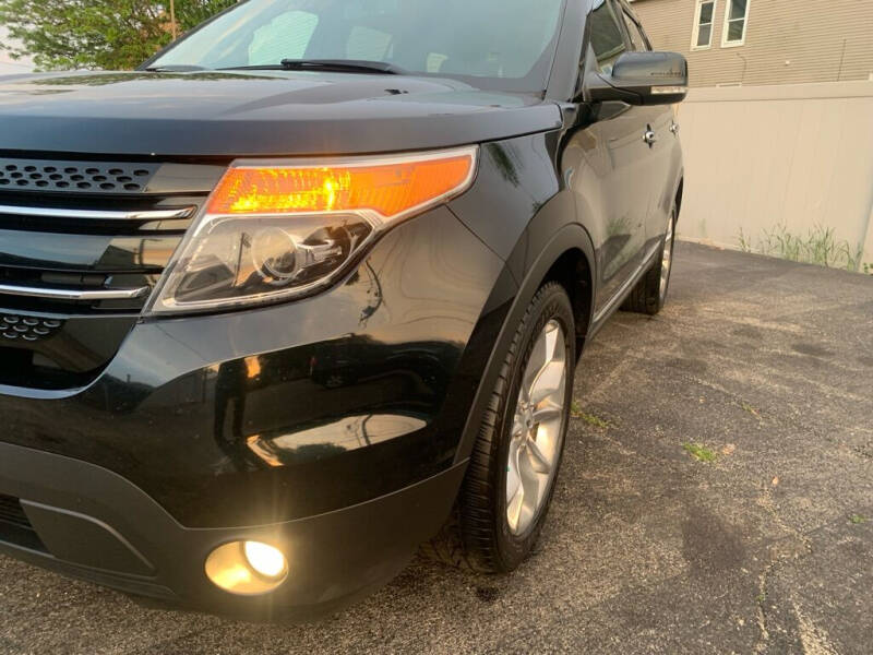 2014 Ford Explorer Limited photo 9