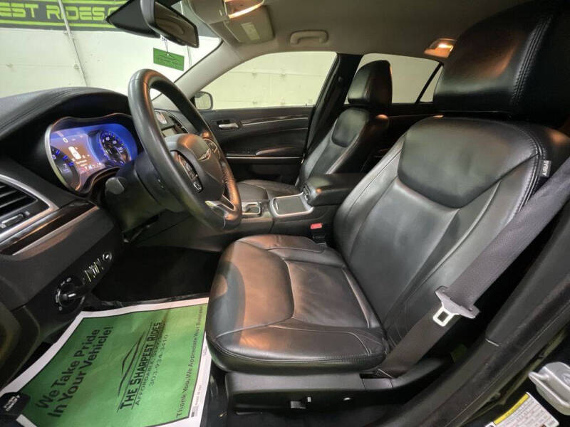 2015 Chrysler 300 Limited