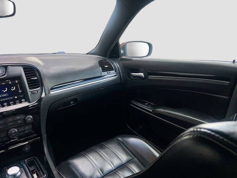 2023 Chrysler 300 S V6