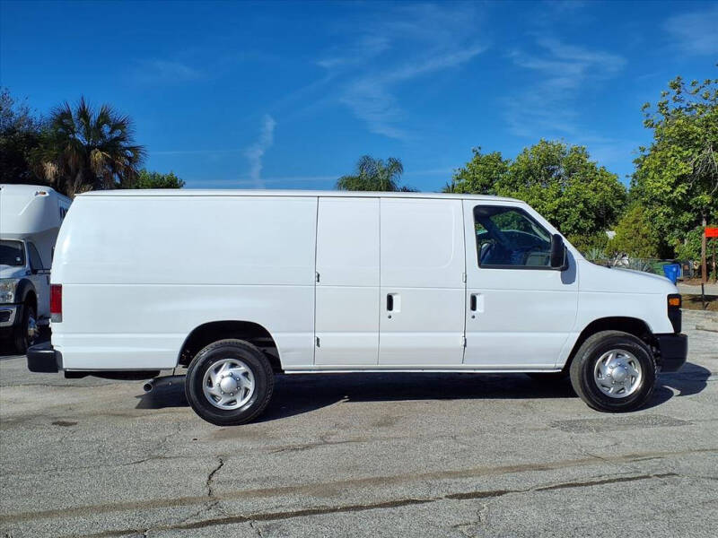 2012 Ford E-Series E-350 SD