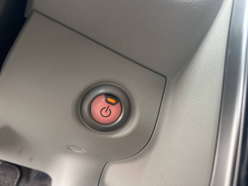 2012 Nissan LEAF SL