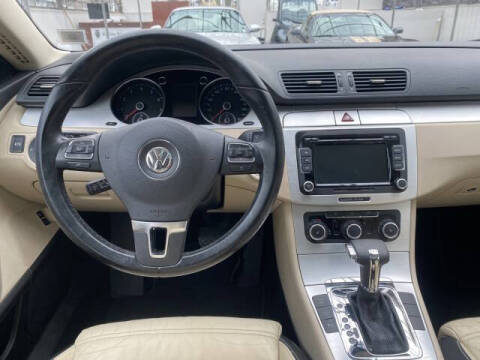 2010 Volkswagen CC Luxury