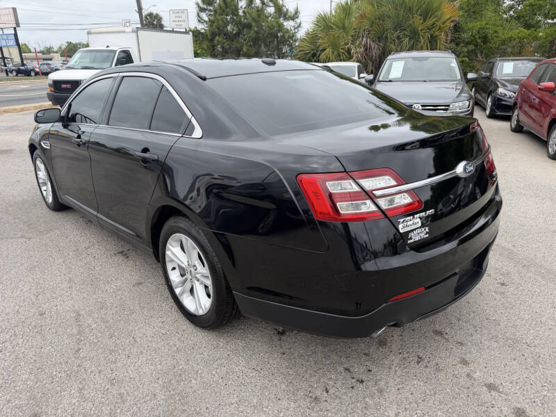 2016 Ford Taurus SEL
