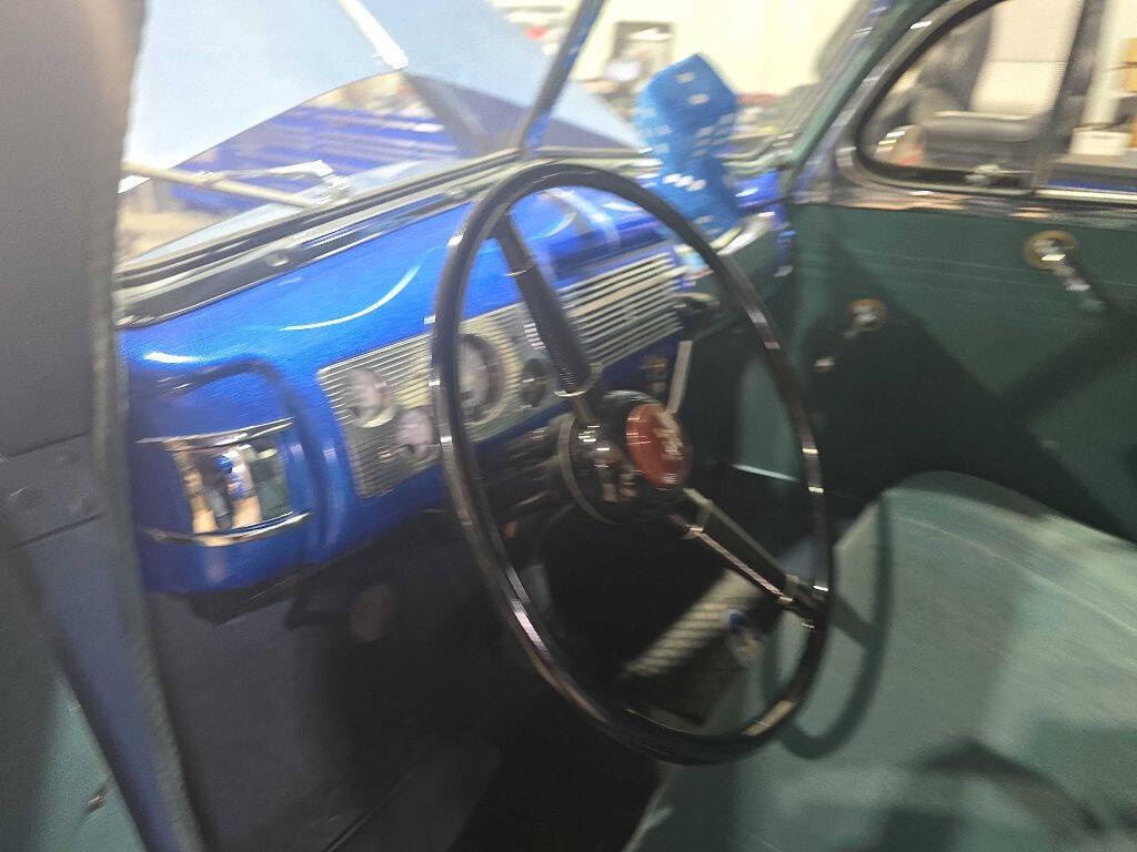 1940 Ford DELUXE V8 20