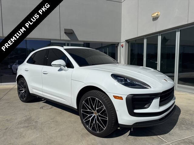 2022 Porsche Macan