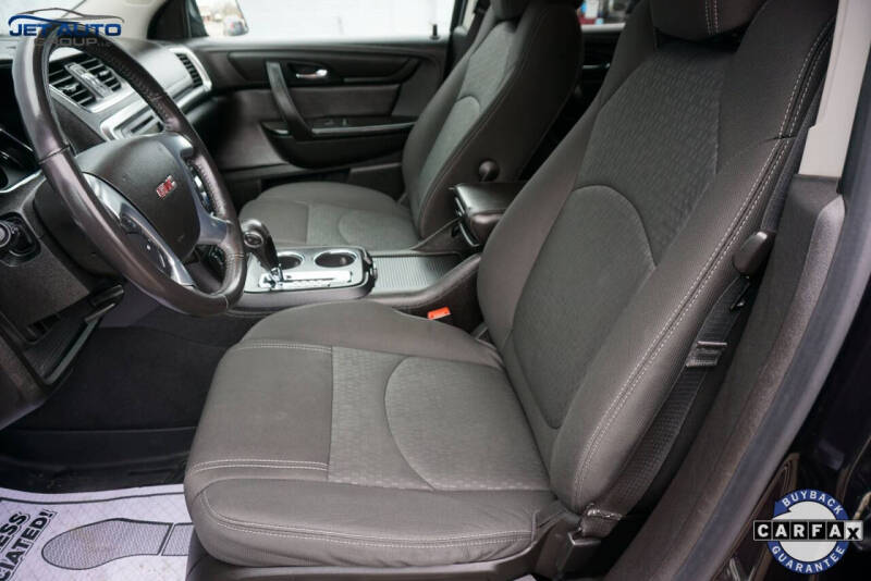 2016 GMC Acadia SLE-2