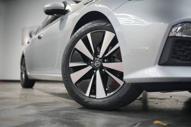 2021 Nissan Altima 2.5 SV