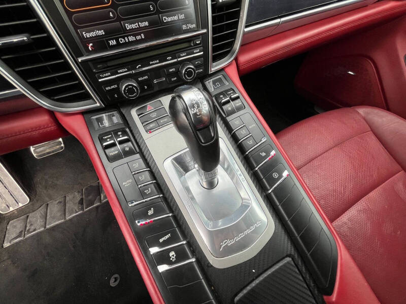 2014 Porsche Panamera 4