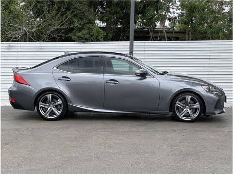 2017 Lexus IS 200t