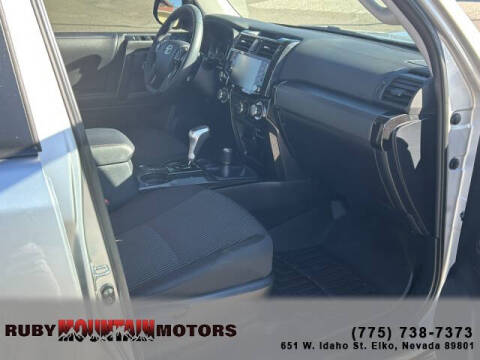 2022 Toyota 4Runner TRD Off-Road