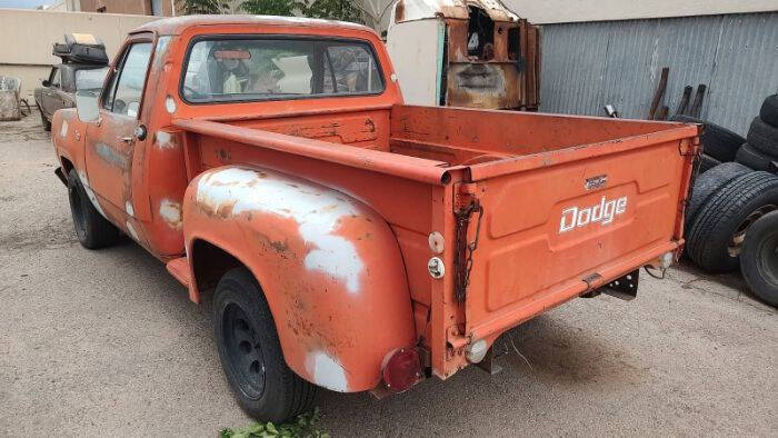 1973 Dodge D100 Pickup