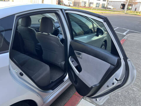 2013 Toyota Prius Two