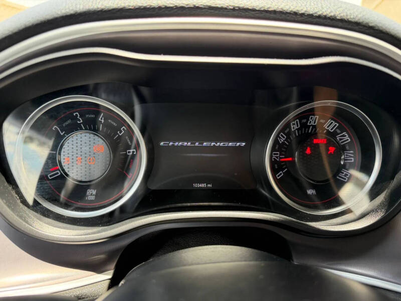 2022 Dodge Challenger SXT