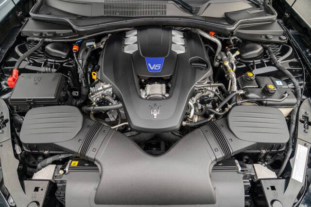 2022 Maserati Ghibli 43
