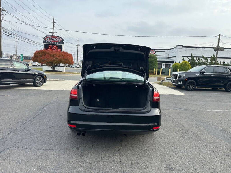 2017 Volkswagen Jetta 1.8T Sport