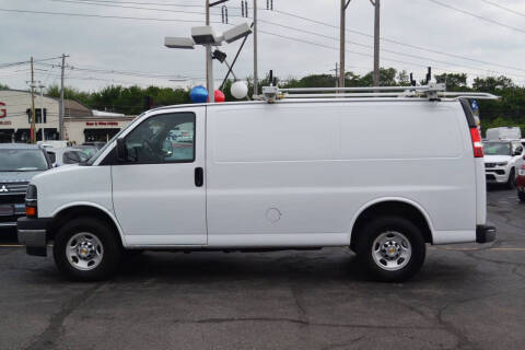 2022 Chevrolet Express 2500