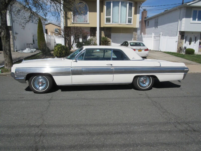 1962 Oldsmobile Starfire