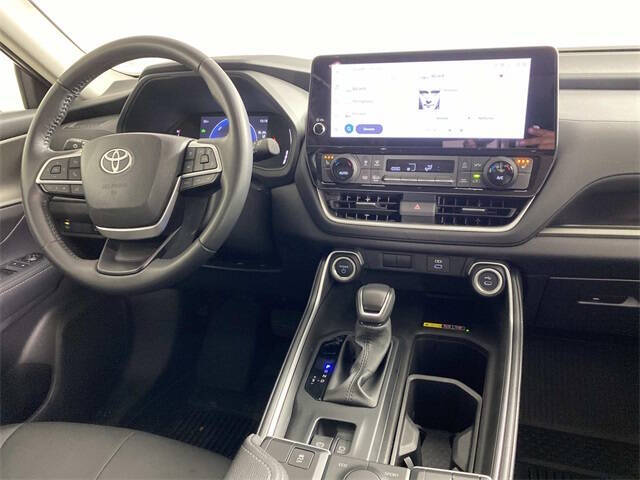 2025 Toyota Grand Highlander Hybrid XLE