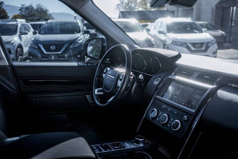 2020 Land Rover Discovery SE