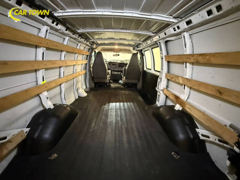 2019 Chevrolet Express 2500
