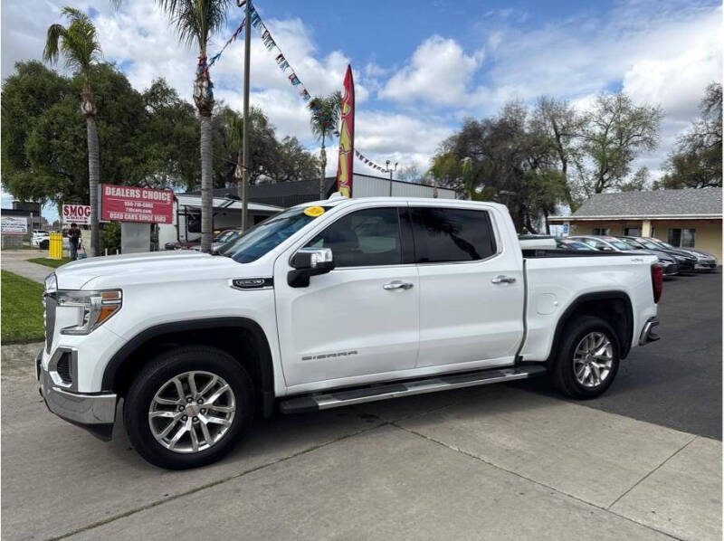 2019 GMC Sierra 4WD Crew Cab Short Box SLT's photo