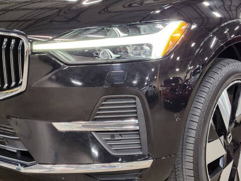 2023 Volvo XC60 Recharge T8 Plus Bright Theme