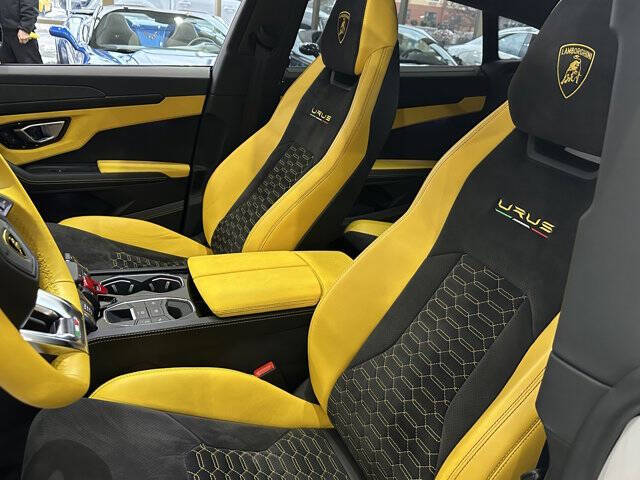 2022 Lamborghini Urus