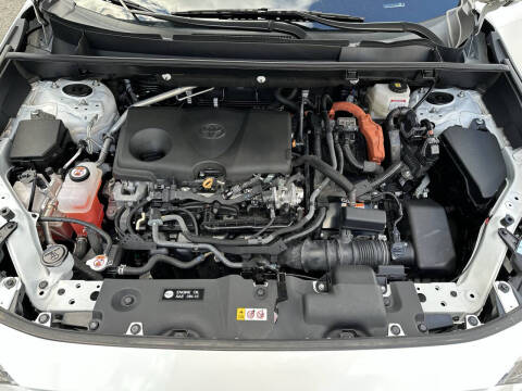 2024 Toyota RAV4 Hybrid XLE