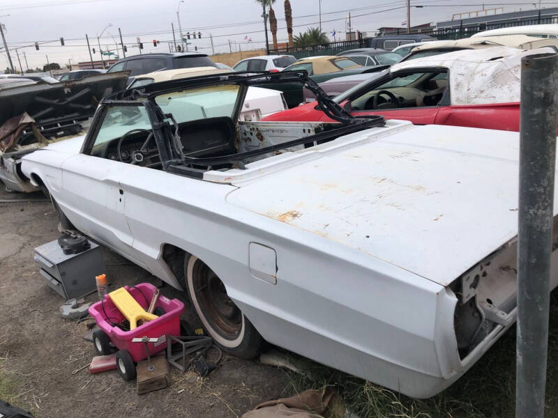 1965 Ford Thunderbird