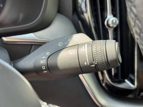 2023 Volvo XC60 B5 Core