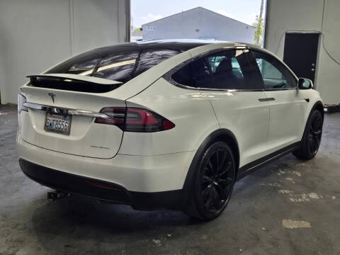 2020 Tesla Model X Long Range Plus