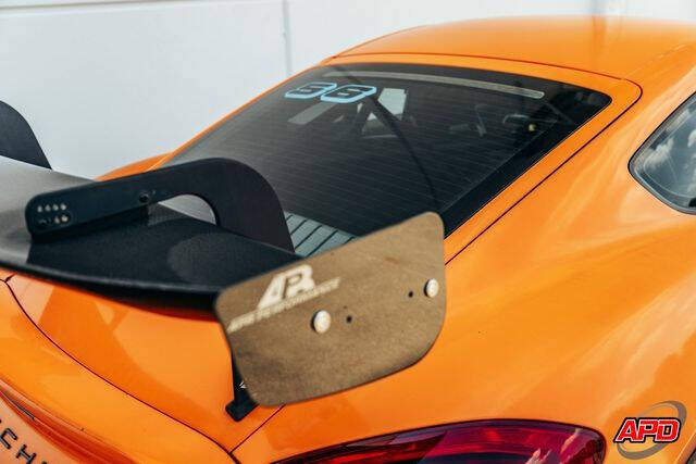 2016 Porsche Cayman GT4