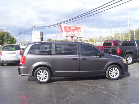 2018 Dodge Grand Caravan for sale at Patricks Car & Truck in Whiteland IN