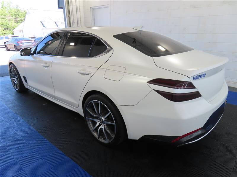 2022 Genesis G70