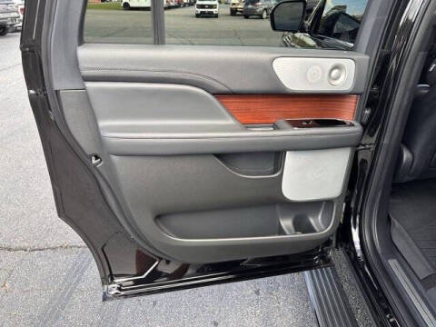 2023 Lincoln Navigator L Reserve