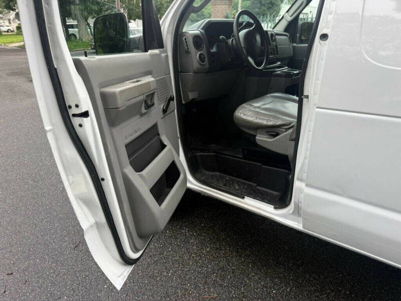 2010 Ford E-Series E-150