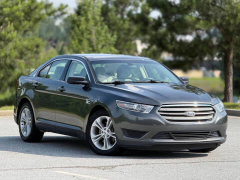 2016 Ford Taurus SE