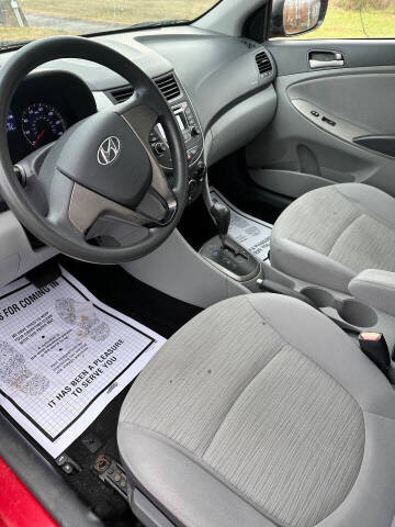 2016 Hyundai Accent SE