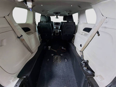 2017 Chrysler Pacifica Touring-L