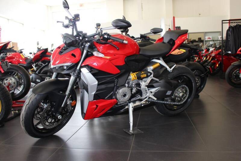 2022 Ducati Streetfighter for sale at Peninsula Motor Vehicle Group in Oakville NY